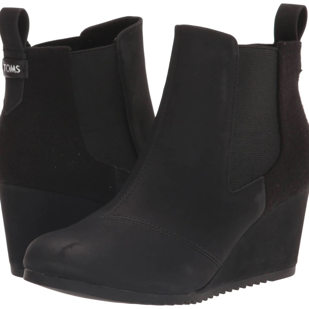 NWT TOMS Women’s Bailey Black Wedge Suede Nubuck Ankle Bootie - Size: 6